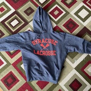 Reselling from @crresellers, size is too small for me
Men’s Champion size L